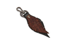 Load image into Gallery viewer, Leaf Design - Key Chain - Black &amp; Brandy - Tailor Your Story
